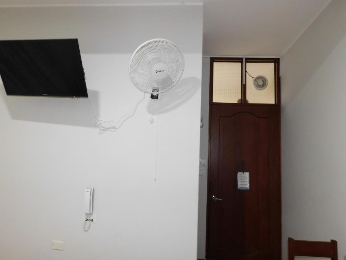 Hotel Tambopata Inn Puerto Maldonado Exterior foto